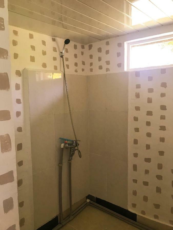 Dea Hotel Zugdidi Luaran gambar